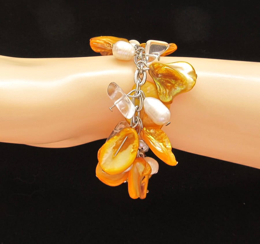 Bracelet: Yellow Mother of Pearl & White Potato Pearl Bracelet 