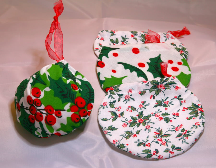  Christmas Bauble Bags, Gift Wrap (small)