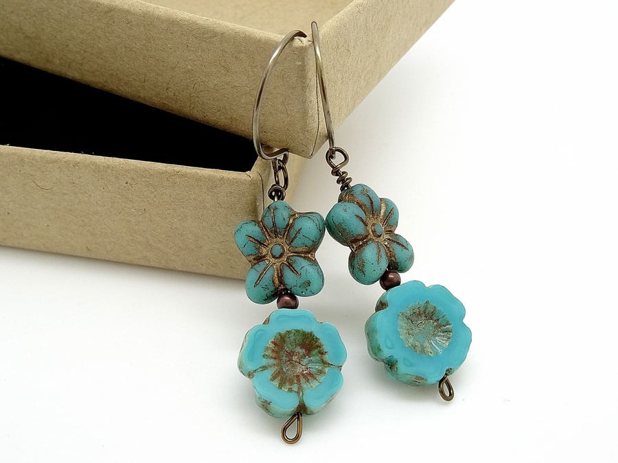 Turquoise Czech Glass Earrings,czech glass flower and puffed daisies earrings. 