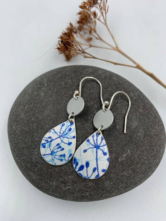 Cow parsley tear drop aluminium earrings in silver