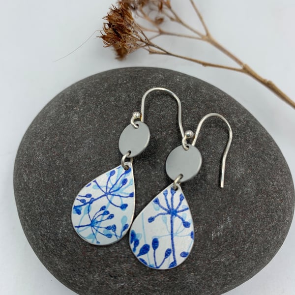 Cow parsley tear drop aluminium earrings in silver