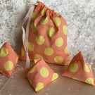 ORANGE SPOT 3  LITTLE BEAN BAGS RICE FILLED THROWING OR JUGGLING GAME & BAG