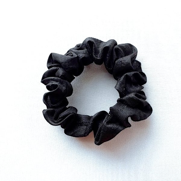 Black or white pure silk small skinny scrunchie.