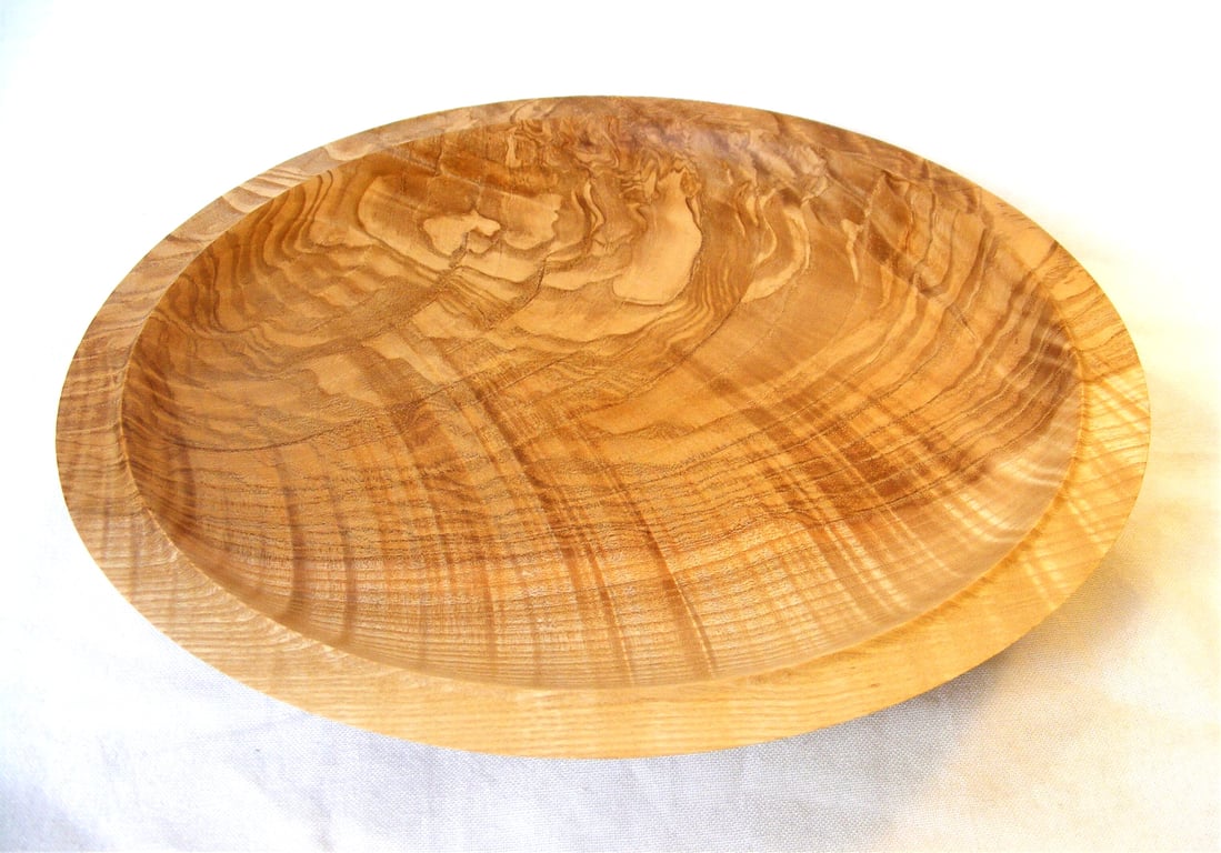 RIppled Olive As food platter or centre piece