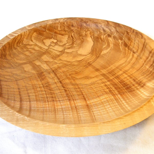 RIppled Olive As food platter or centre piece