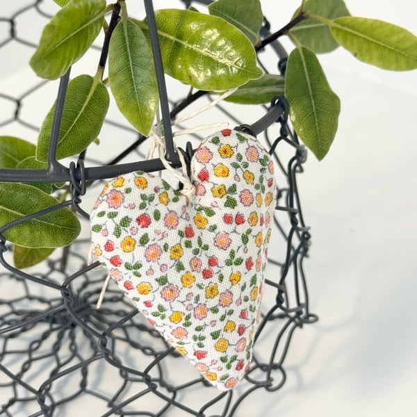 LIBERTY PRINT FLORAL MINI HEART - meadow flowers