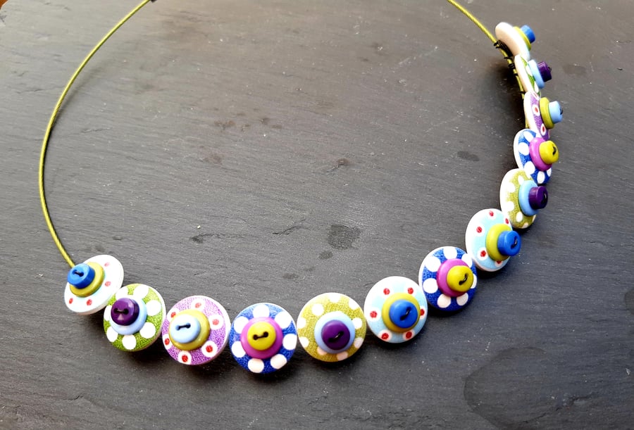 Button Necklace Spotted Wooden Choker  Green Blue Purple