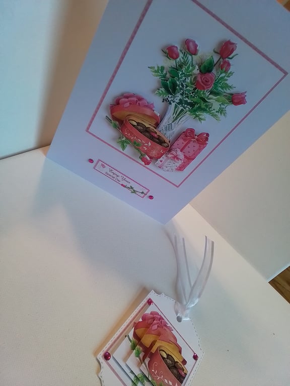 Special day card and gift tag set. Decoupage card. Birthday card. Ref 146
