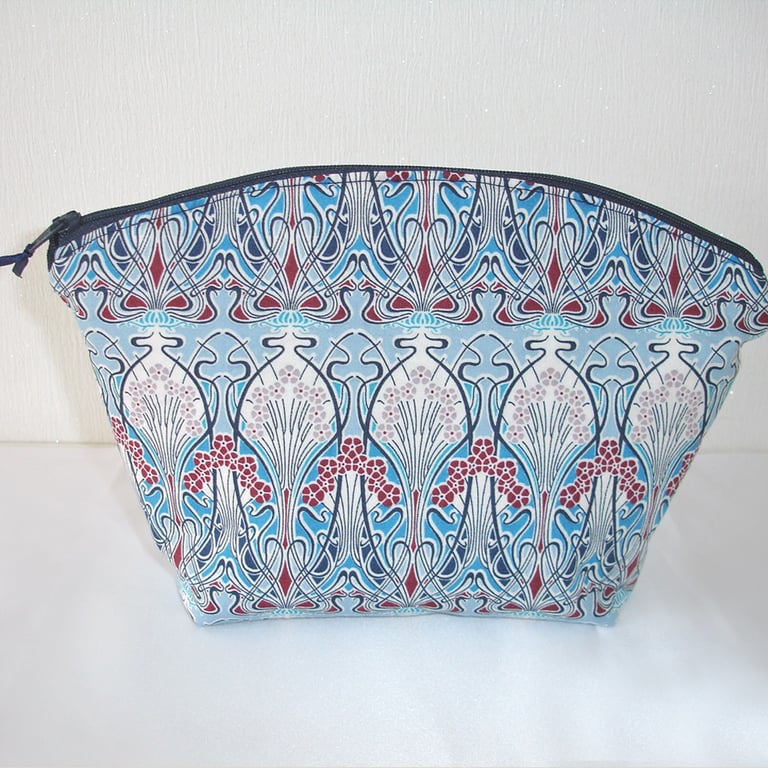 Blue Liberty Ianthe Art Deco Nouveau Cosmetics Travel Bag Make Up Purse