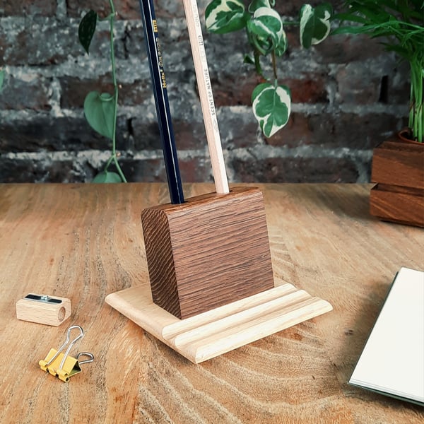 Vancouver Phone Stand - Pen Phone - European Oak & Bog Oak