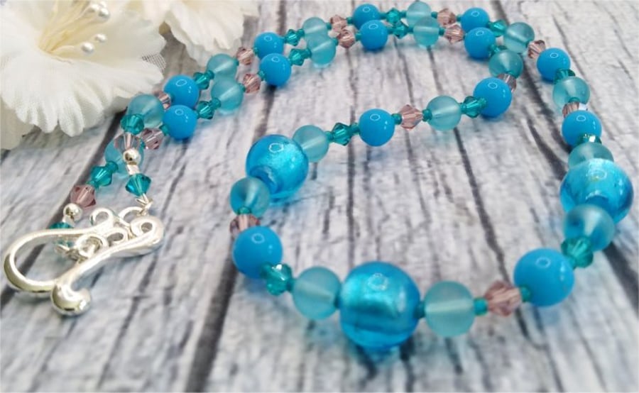 Shades of blue necklace