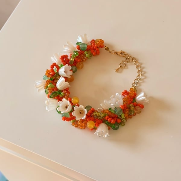 Beaded flower bracelet