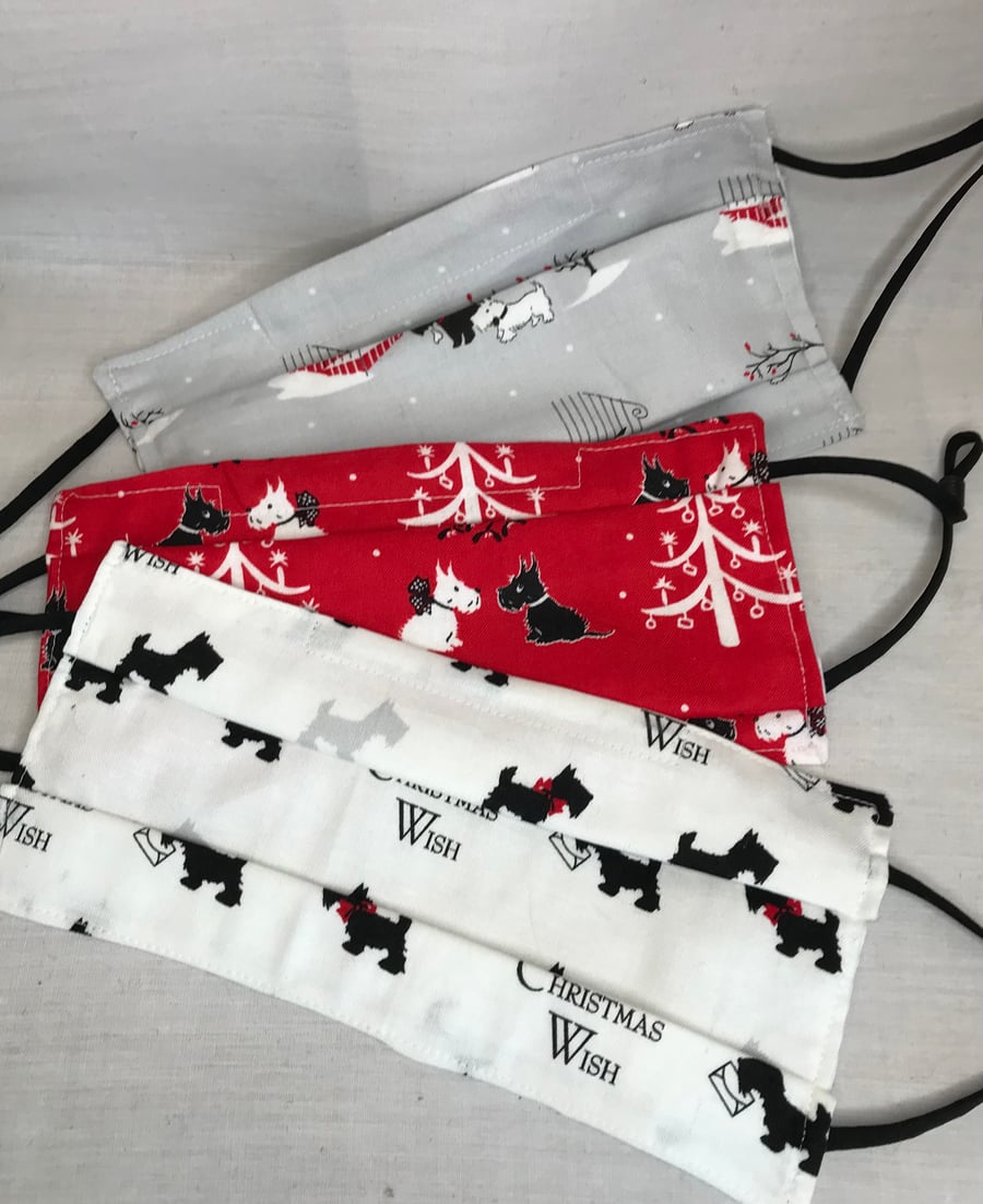 Christmas face cover mask with dog print