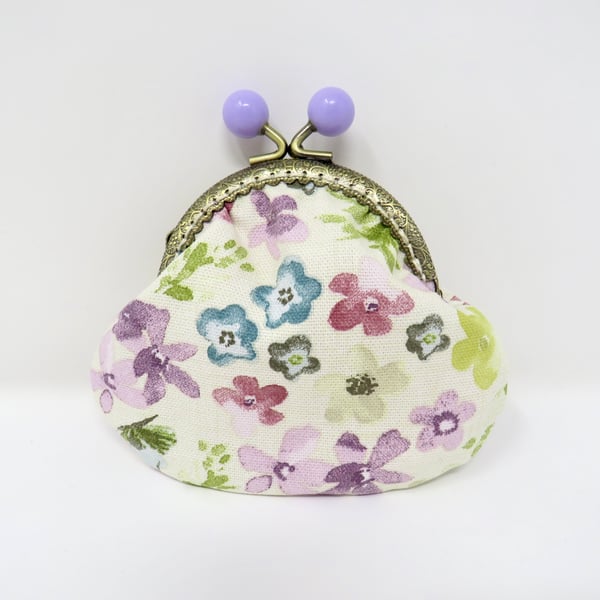Floral coin purse with bobble clasp