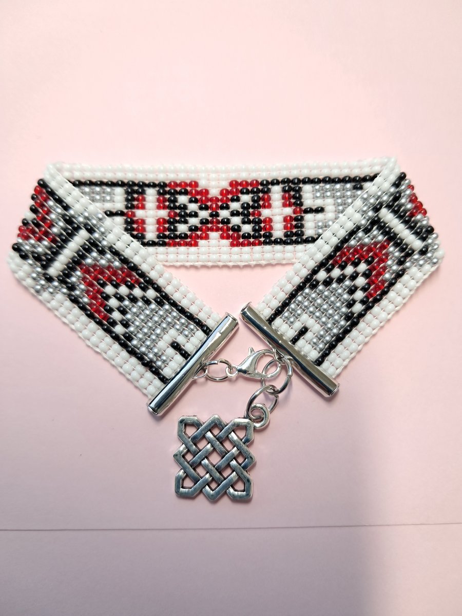 Beaded handmade seedbead bracelet