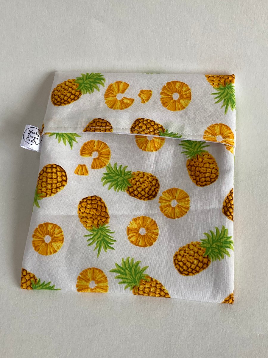 Large snack bag in a pineapple fabric. Reusable and eco-friendly