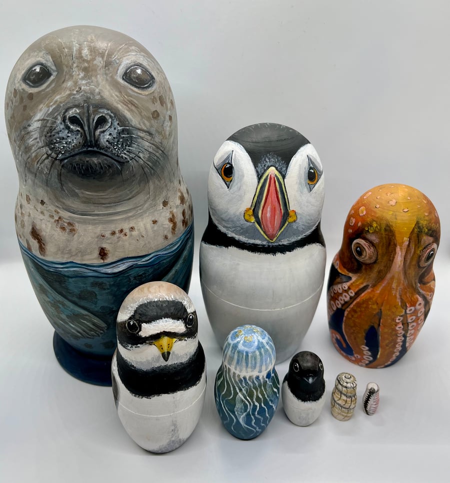 Sea and shore, grey seal and friends animal nesting dolls