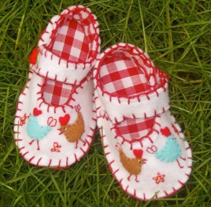 Hen Baby Shoes, Baby Booties, Baby Easter Gift