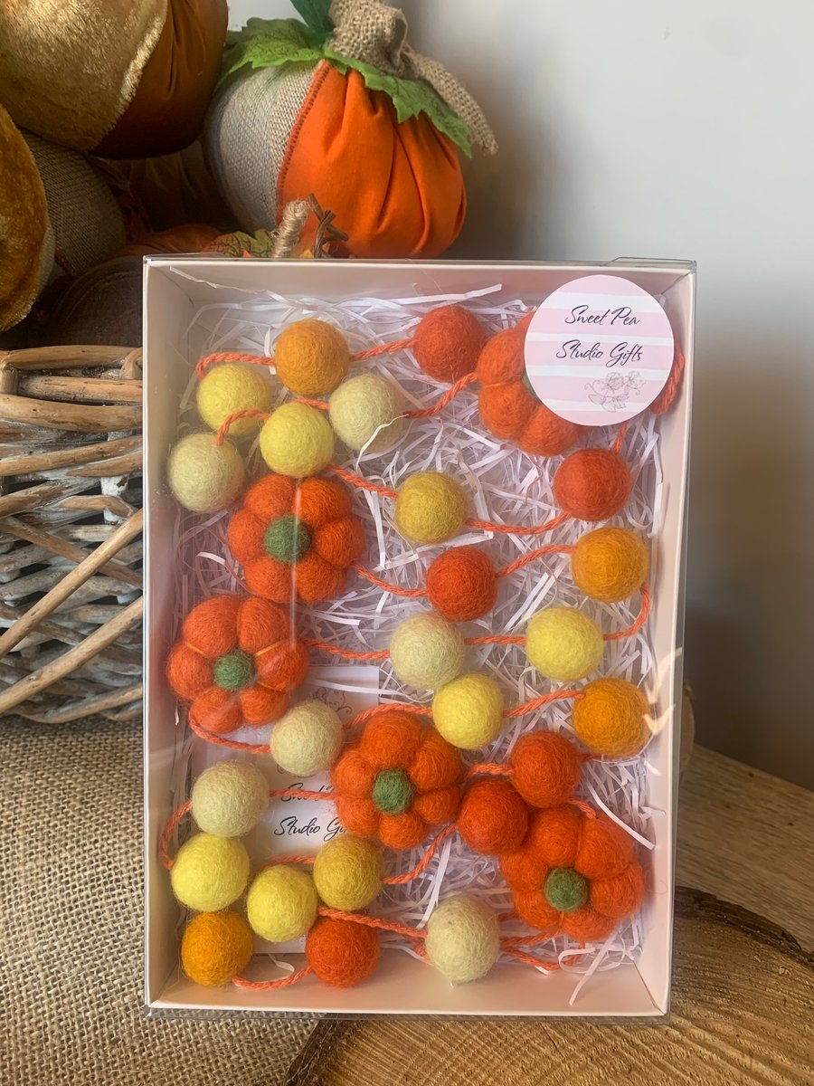 Handmade Pumpkin Felt Garland