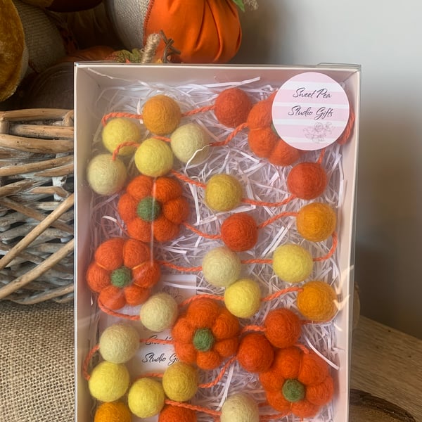 Handmade Pumpkin Felt Garland