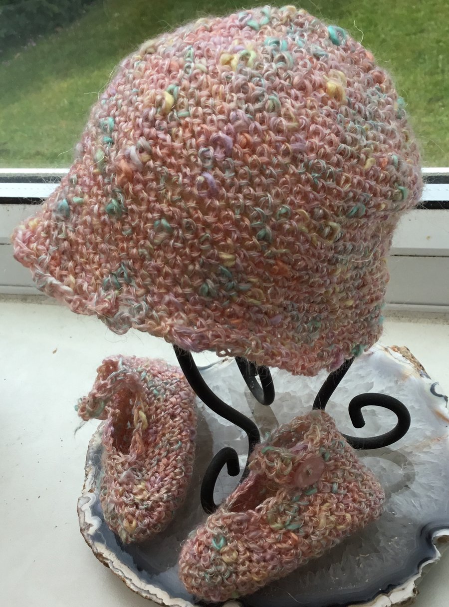 Baby Mirage!  Premature to Newborn Baby Crochet Hat and ballet shoes!