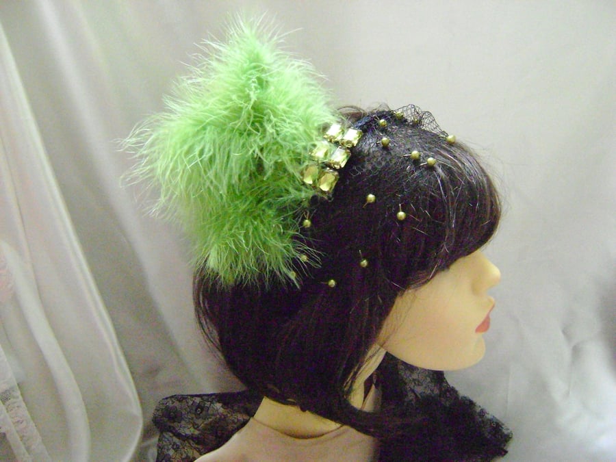 Lois - Vintage Style Green Feather Headband
