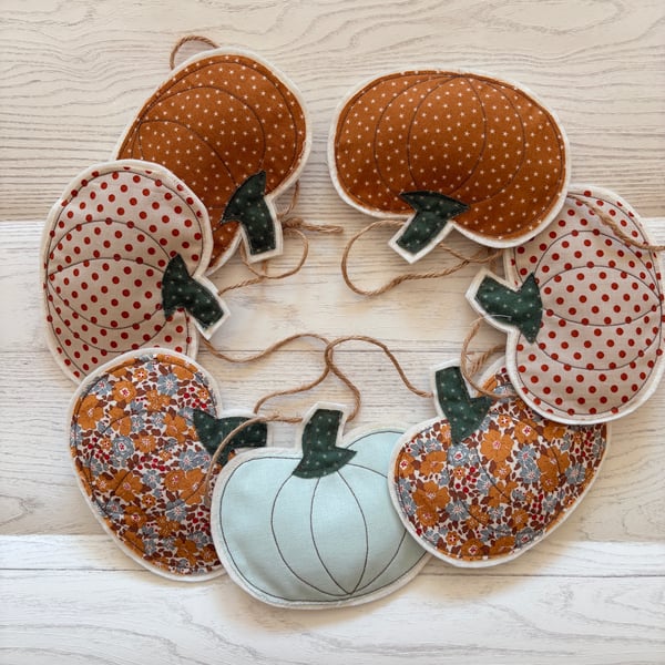 Pumpkin Garland 