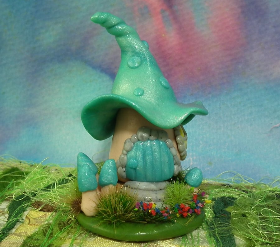 Tiny Wildwood Spryte House OOAK Sculpt by Ann Galvin