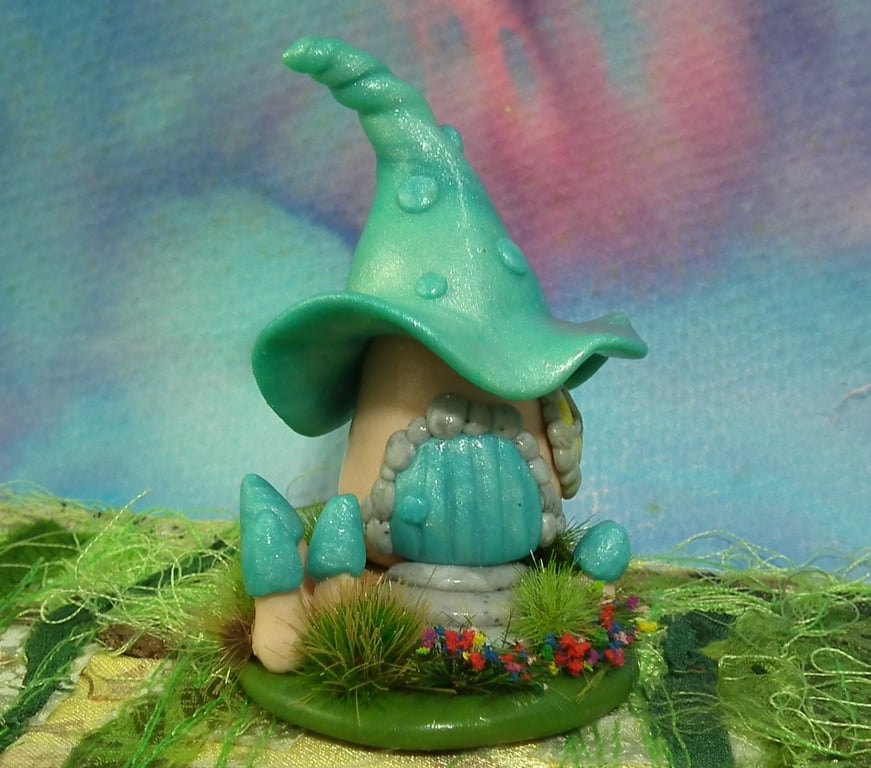 Tiny Wildwood Spryte House OOAK Sculpt by Ann Galvin