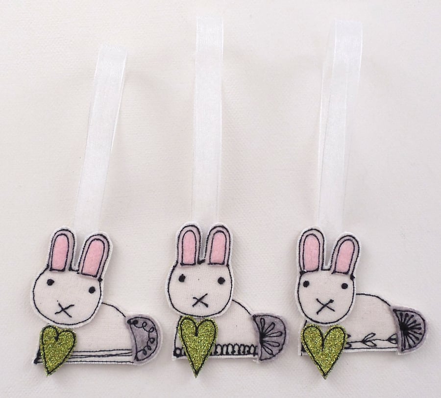 Three Little Bunnies - Cream