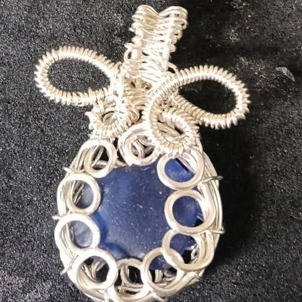 BLUE BELL Pendant 