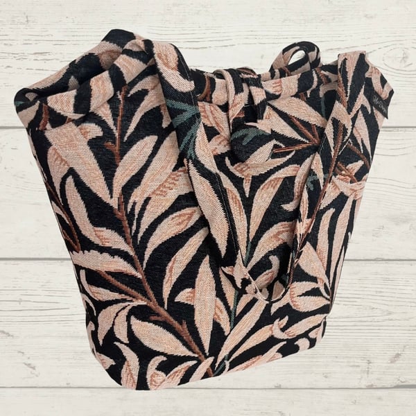 Bucket bag green with Lillies 