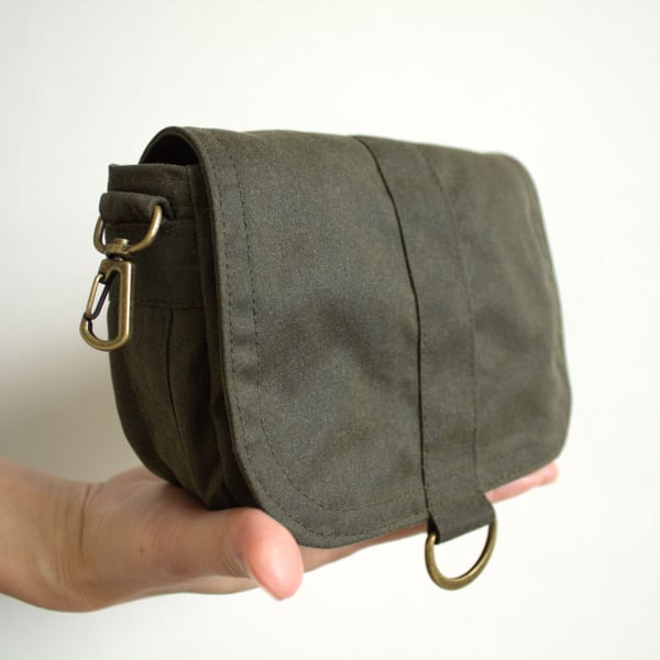 Convertible belt bag saddle purse in olive green by Minus