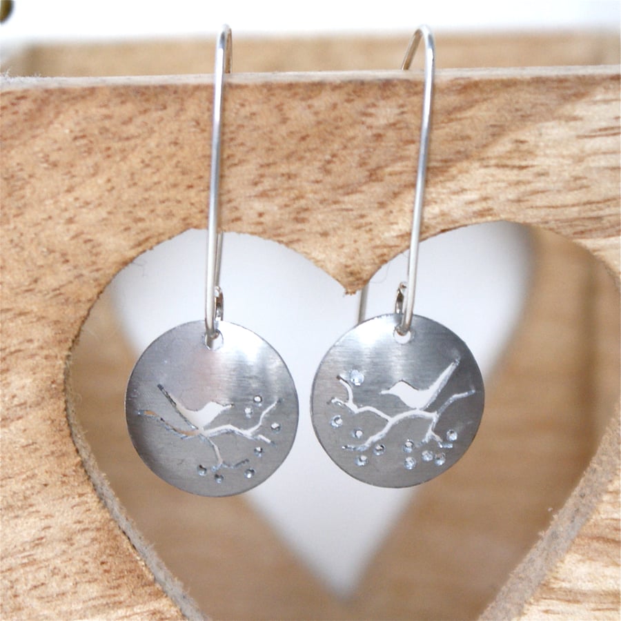 Lovebirds nature tag earrings - champagne