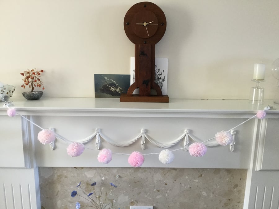 Pompom Garland in Pink,Peach and Cream
