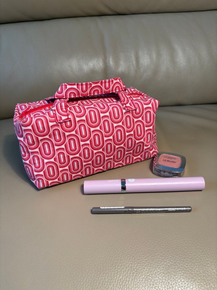 Make up bag with handles