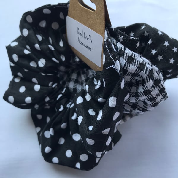 Small cotton hair scrunchies Children's hair scrunchies 3 for 2 pounds.