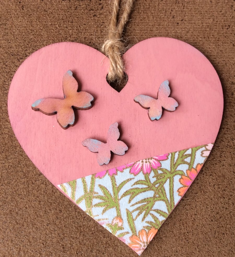 Pink Hanging wooden Heart Decoration