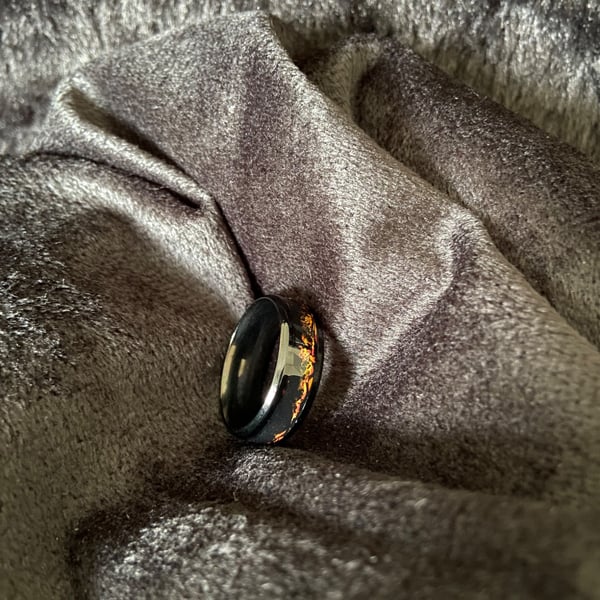 Resin ring crackling lava gloss finish 