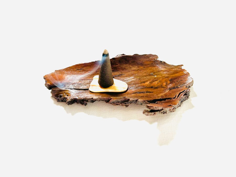 Rustic incense cone holder