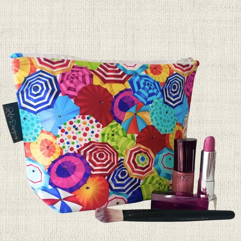 Makeup bags beach parasols