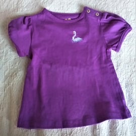 Swan T-shirt, age 9-12 months, hand embroidered