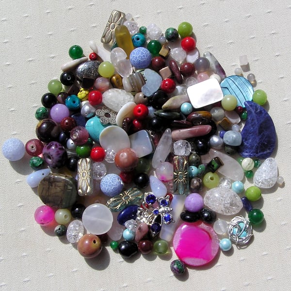 Gemstone Bead Scoop - Over 125 Beads - Crafting, Wire Wrapping, Charms, Sewing