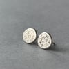 Texture pebble studs