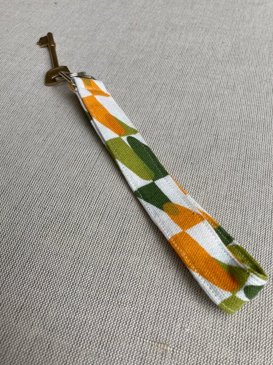 Perfectly Imperfect - Linen fabric Key ring - Key loop Green, pale orange