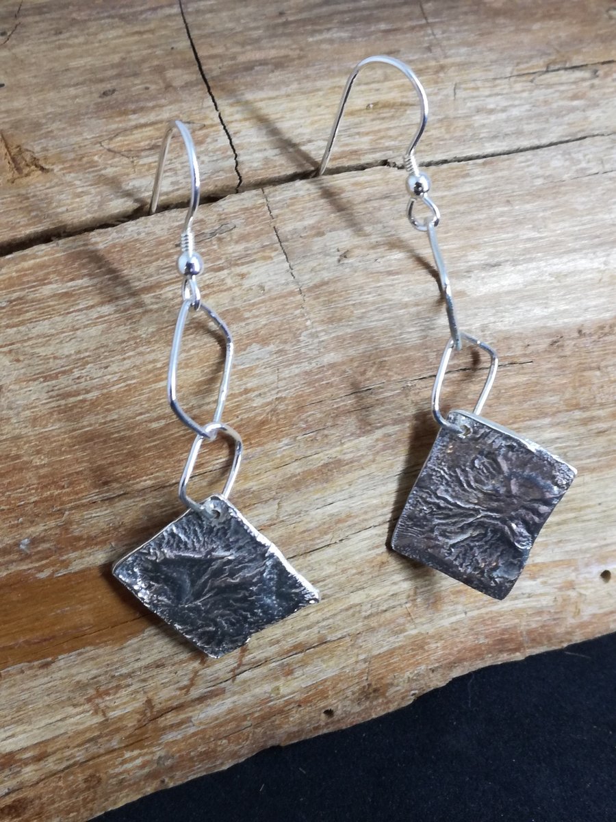 Reticulated Silver earrings on rectangular jump rings and silver ear hooks 