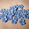 20 x 2-Hole Acrylic Buttons - 15mm - Flower - Blue 