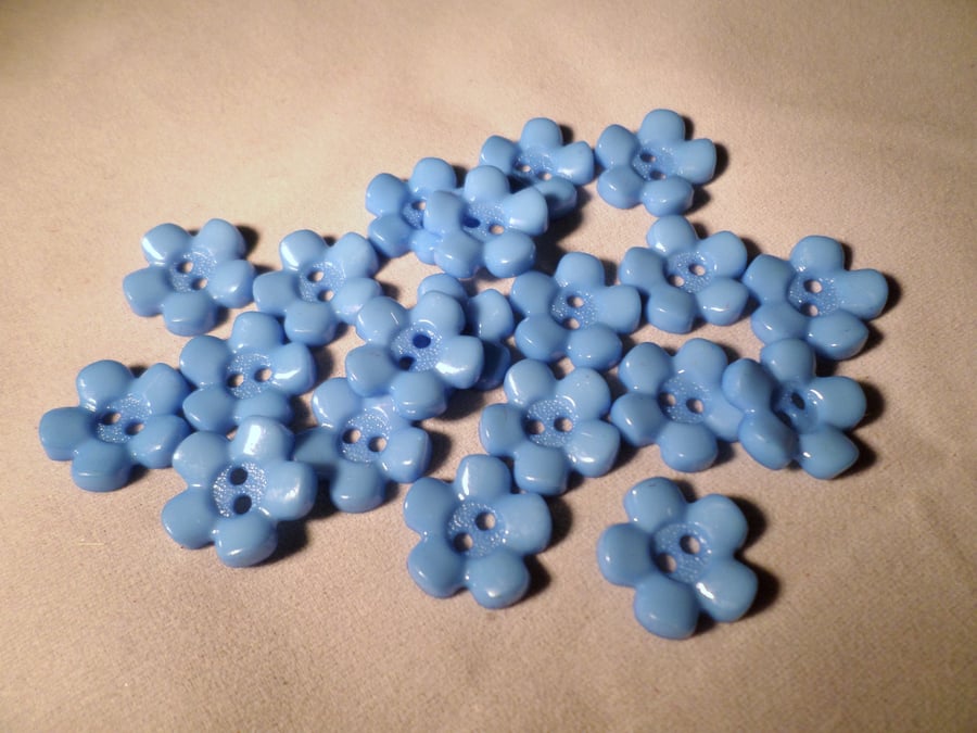 20 x 2-Hole Acrylic Buttons - 15mm - Flower - Blue 