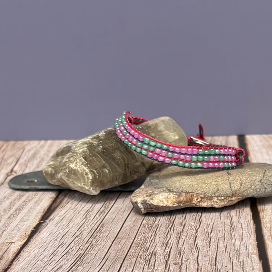 Glass Seed Bead Friendship Bracelet - Chunky Wave