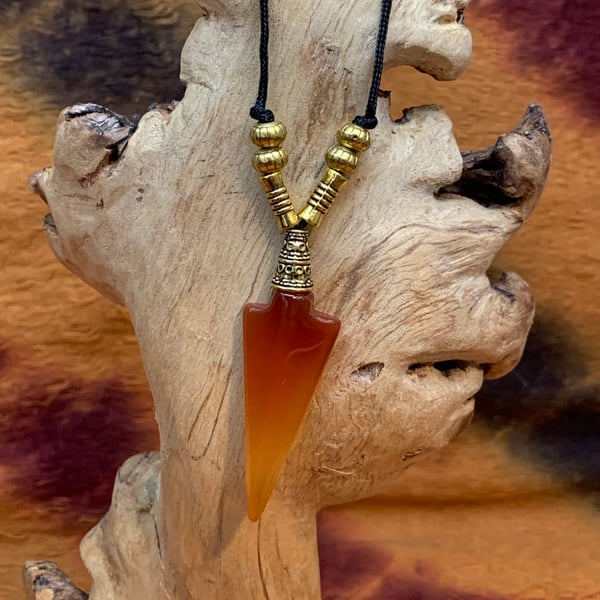 NECKLACE WITH AGATE STONE AND TIBETAN  BRASS STONES